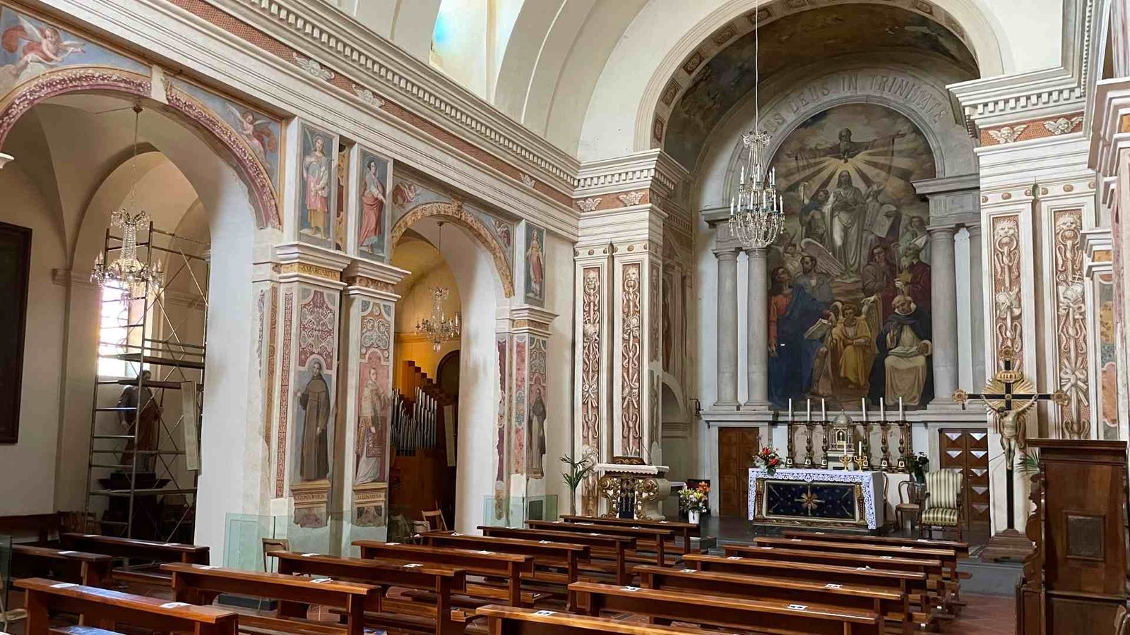 Gli affreschi del Polinori nella Chiesa della Santissima Trinità